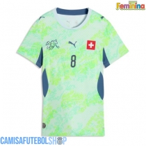 Camisa de time de futebol Suíça Remo Freuler #8 Replicas 2º Equipamento Feminina Mundo 2026 Manga Curta